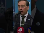 Albares se ríe ante la prensa de la amenaza de EEUU de que España sea expulsada de la OTAN #shorts