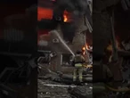 BARBARZYŃSTWO! Rosja uderzyła w Kijów! Celowo niszczą obiekty cywilne!