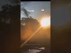 Grupo se diverte com carro coberto de barro e chama a atenção em Ribeirão Preto