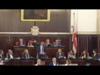 Il sindaco di Milano prosegue con l'incarico, la standing ovation dei consiglieri di Milano per Sala