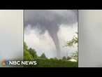 Tornadoes touch down across Midwest