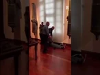 A Madrid attiviste imbrattano un'opera dedicata a Colombo esposta al Museo Navale