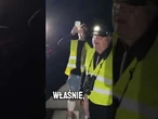 Ruch Obrony Granic: Słynny biały autobus, który nie rusza się od 3 dni