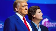 Potężny rozłam w ruchu MAGA. Jak Carlson odkochał się w Trumpie