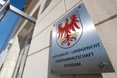 Axt-Mord an bettlägeriger Ehefrau: 91-Jähriger wandert in den Knast