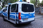 Überfall auf Wechselstube: Mann gibt sich als Paketbote aus und fesselt Mitarbeiter