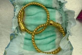 Dieser Trick stinkt Zoll gewaltig: Reisender versteckt 20.000 Euro-Schmuck ausgerechnet dort