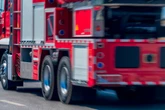 Kinderwagen in Brand gesetzt und in Fahrstuhl geschoben: 70.000 Euro Schaden!