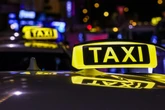 Zoll geht Schwarzarbeit auf die Spur: Wie heftig wird in Taxibrache betrogen?
