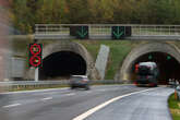 Mega-Stau auf der A4 - Störung am Tunnel Königshainer Berge