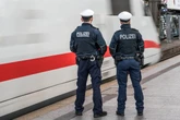 Der schnellste Weg: Paar nimmt lebensgefährliche Abkürzung