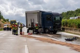 Lkw-Unfall bei Starkregen: 800 Liter Diesel laufen auf A4