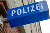 Polizei kann Banküberfall zehn Jahre lang nicht aufklären, dann marschiert Mann ins Revier