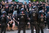 Fan-Chaos in Leipzig! Polizei muss rivalisierende Lager trennen