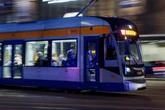 13-Jährige surfen auf Tram: Lebensgefährliche Aktion endet mit Polizeieinsatz