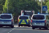 Raubüberfall? Polizei stoppt Bus mit elf Verdächtigen