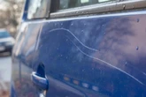 Elf Autos auf Chemnitzer Sonnenberg beschädigt