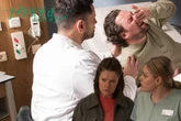Eskalation bei "In aller Freundschaft": Gebrochene Nase wegen pikantem Sex-Video