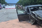 Mädchen (†13) stirbt bei Unfall auf A3: Polizei fahndet mit Hubschrauber nach Porsche 911