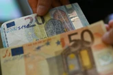 Frau will in Leipziger Supermarkt mit Falschgeld bezahlen: Wohnung durchsucht