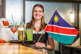 Von Nashörnern zum Neumarkt: Warum Inka (19) Namibia gegen einen Dresdner Gastro-Job tauscht