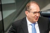 Dobrindt spricht Machtwort: Berliner Sonderweg für Flüchtlinge vor dem Aus