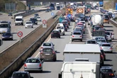Achtung Stau-Welle: Ferienstart in NRW, doch viele weitere Faktoren sorgen für Blechlawinen