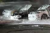 Mehrere Autos brennen in der Nacht in Leipzig - auch vom Ordnungsamt
