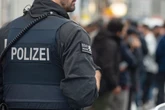 Bande aus Berlin verkauft Fake-Sprachzertifikate: 220 Ermittler bei Groß-Razzia im Einsatz