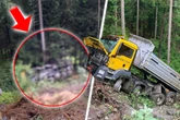 Dramatischer Absturz: Bäume verhindern Schlimmeres