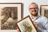 Sie sind im ganzen Land verstreut: Kunstliebhaber sucht alle Gemälde seines Uropas