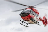 Explosion bei Gartenarbeit: Jugendlicher setzt sich aus Versehen selbst in Brand!