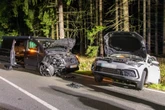 Vorfahrtsfehler führt zu Kreuzungscrash im Erzgebirge