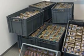 Dealer will verdächtige Päckchen annehmen, plötzlich schnappt die Polizei zu
