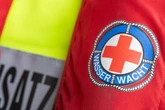 Tödlicher Badeunfall: Senior geht beim Schwimmen im Weiher unter