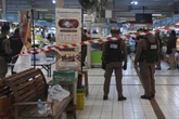 Mann erschießt auf Markt fünf Menschen und richtet sich dann selbst