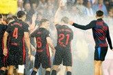 Fieser Party-Crasher: Mit dieser Aktion lässt der Platzwart die Meisterfeier von Barça platzen