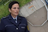 Polizeisprecherin kämpft mit den Tränen, als Journalistin diese Frage stellt