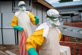 Infizierter Ebola-Arzt kommt nach Deutschland