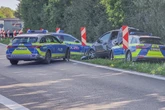 Autofahrer flüchtet vor Kontrolle und rammt zwei Streifenwagen auf A81