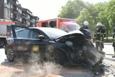 Schwerer Unfall in Hammerbrook: Auto kracht gegen Ampel