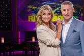 Schauspieler, Moderatoren und ein Popstar: Mit diesen Gästen sticht das "Riverboat" in See