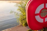 Dramatische Szenen an See in München: Frau geht unter und verliert in Klinik Kampf um Leben