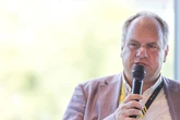 OB Hilbert gibt konkretes Versprechen zu Digitalisierung ab