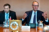 Umfrage-Desaster: Zufriedenheit mit Bundesregierung erreicht Tiefstwert