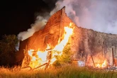 Großeinsatz der Feuerwehr: Scheune brennt lichterloh