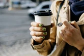 Kaffee am Morgen vermiest Frau den ganzen Tag: Kleiner Schluck kostet 170 Euro