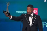 Plötzlich kullern bei Jamie Foxx auf der Bühne die Tränen