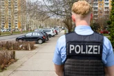 Jugendliche mit Messer bedroht und Reizgas besprüht: Polizei stellt Räuber-Trio in Prohlis