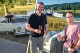 Auf der Laubegaster Werft: Coole Autos zum kühlen Wein
